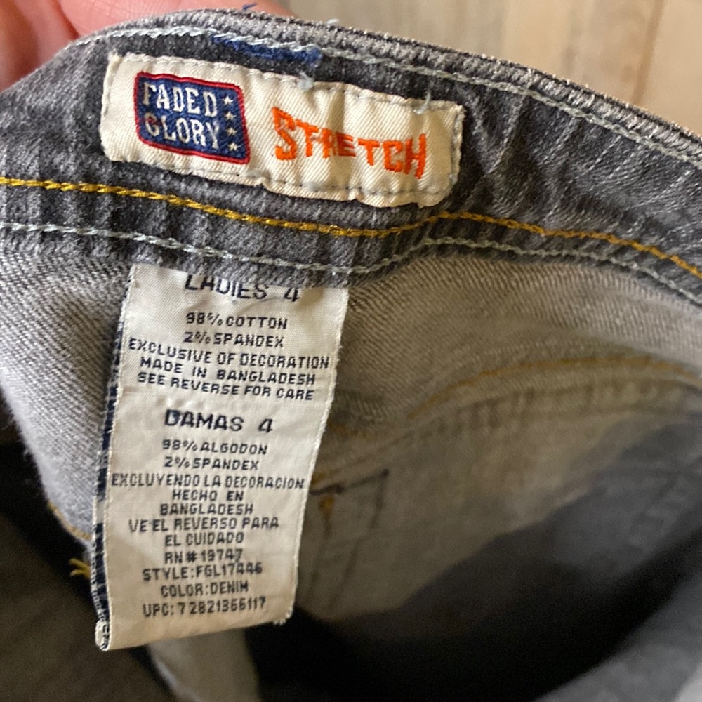 Straight Leg Jeans - Picture 3 of 4
